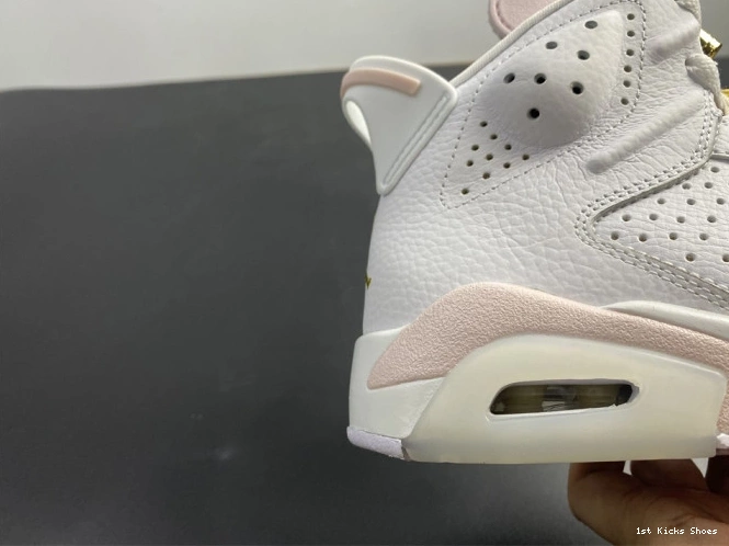 1st Kicks Jordan Gold (W) 6 Retro DH9696-100 Hoops Air 0801